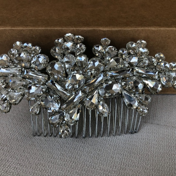 NEVER WORN: Custom Rhinestone Bridal Hair Comb main image 5